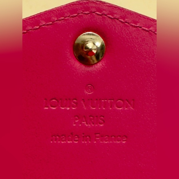 NEW Hot Pink Vernis Portefeuille Sarah
Monogram Long Wallet - Picture 4 of 16